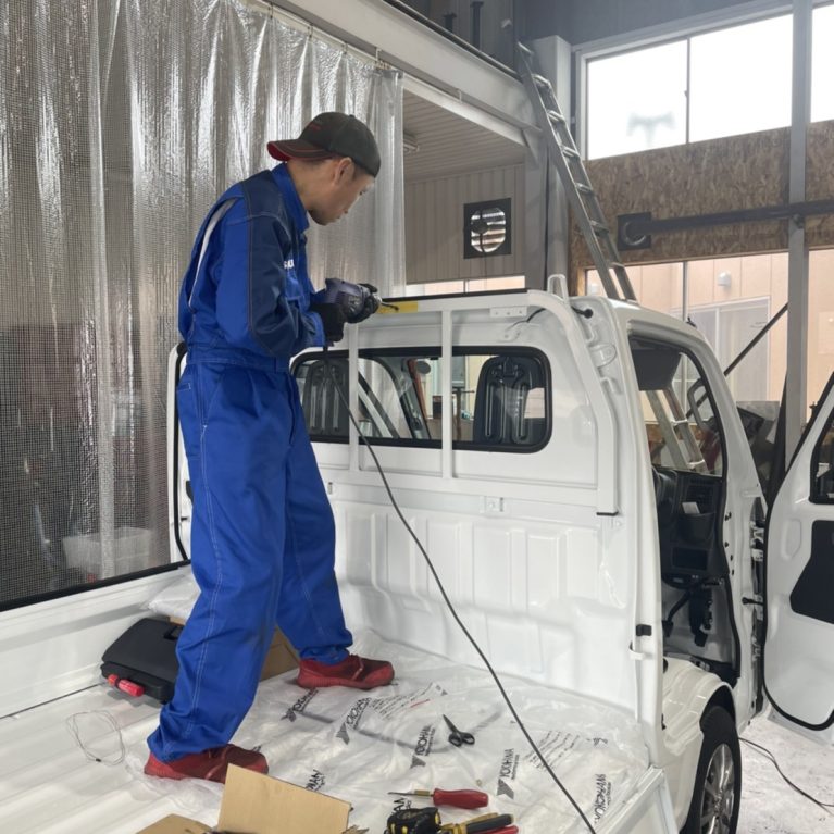 新車「キャリイ」の作業灯をカスタムするの巻!